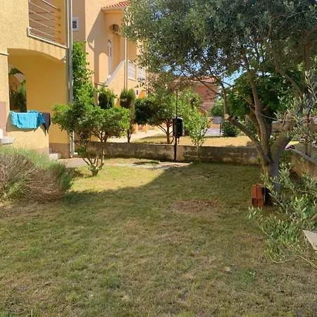 M&l Apartment *